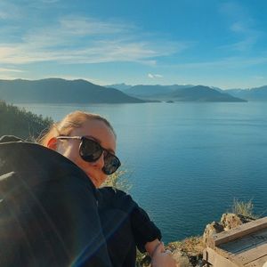 Meet your Posher, Ashley